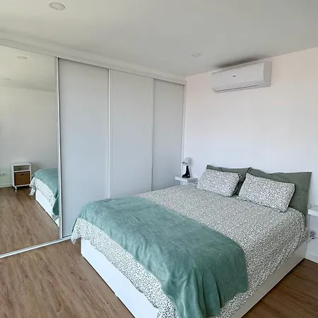 Apartment Atlantic Flight House, Modern Duplex Near The Marina *